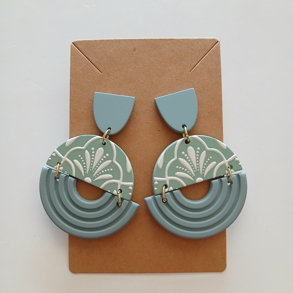 Fashion Jewelry Blue and White Earrings